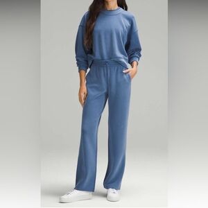 Lululemon soft stream lounge set